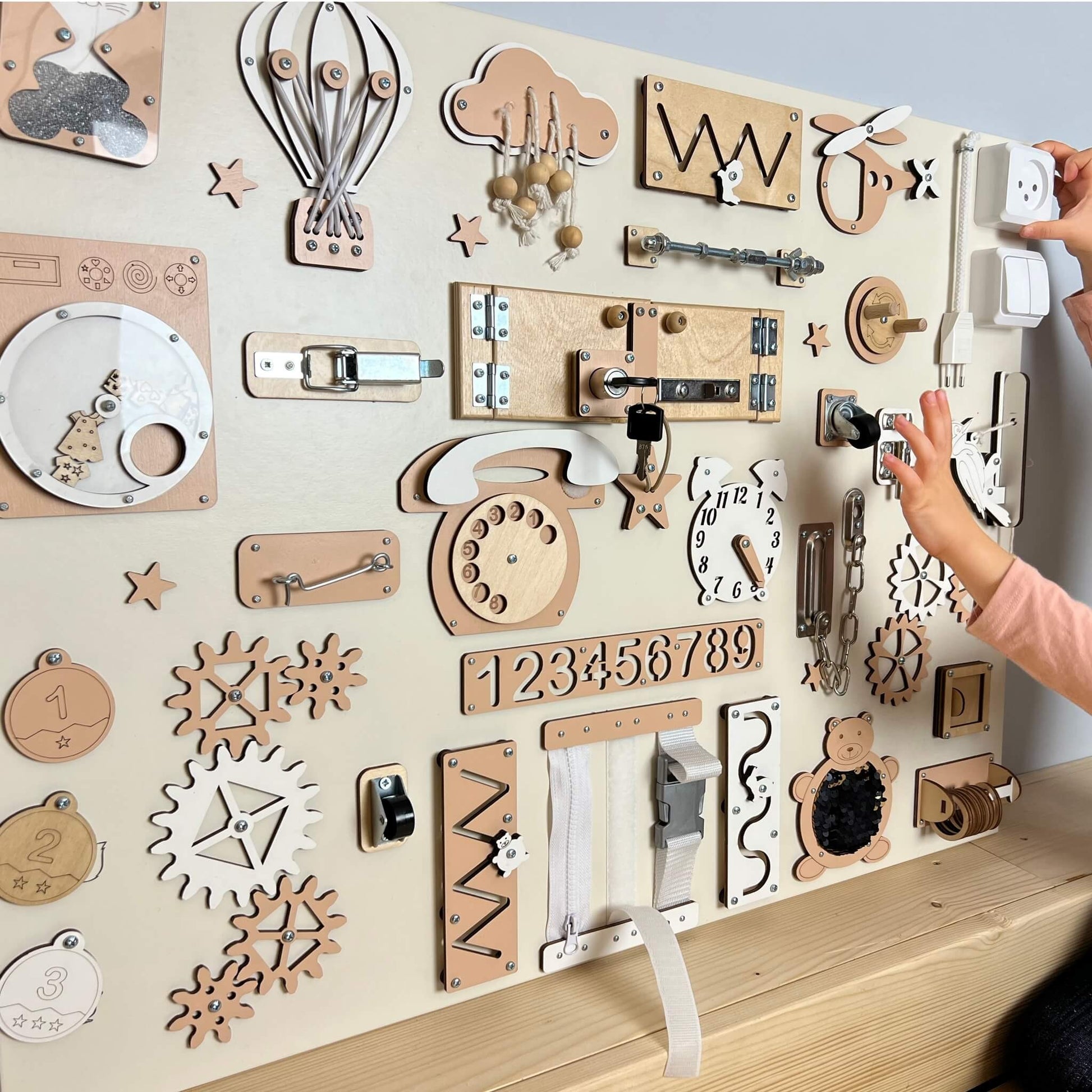 Extra large Montessori busy board with activities (60×80 cm)